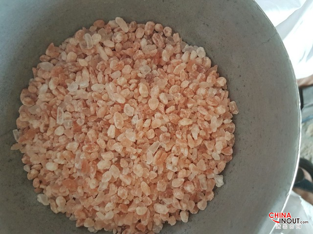dark pink salt coarse2